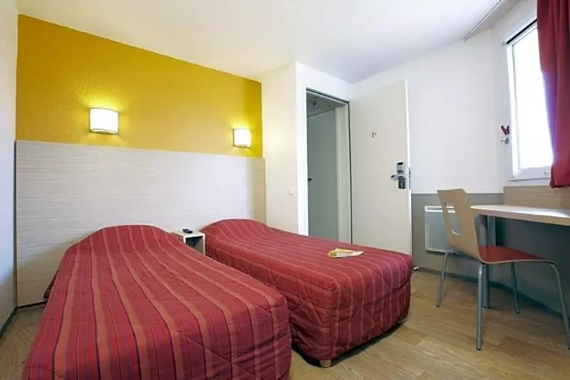 Hotel Premiere Classe Avignon Courtine Gare Tgv