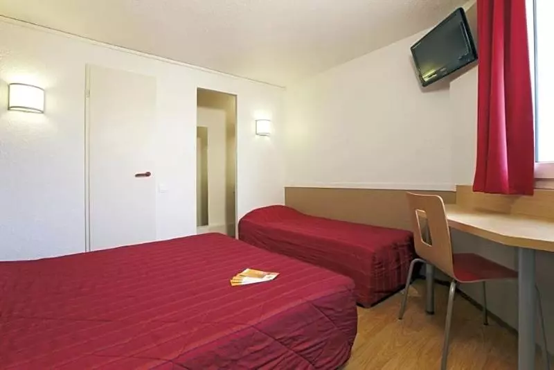 Hotel Premiere Classe Avignon Courtine Gare Tgv