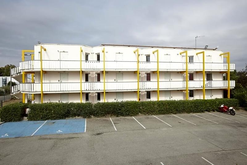 فندق Premiere Classe Avignon Courtine Gare Tgv