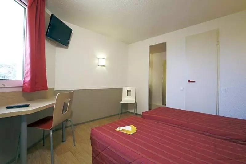 Hotel Premiere Classe Avignon Courtine Gare Tgv