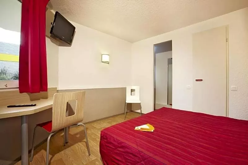 Hotel Premiere Classe Avignon Courtine Gare Tgv