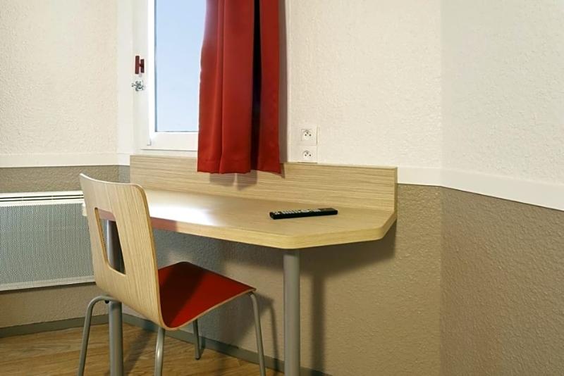 فندق Premiere Classe Avignon Courtine Gare Tgv