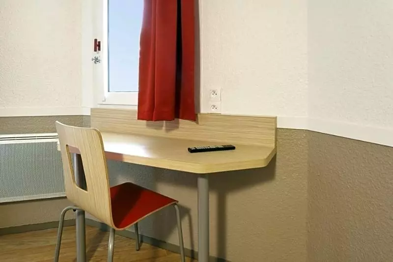 Hotel Premiere Classe Avignon Courtine Gare Tgv