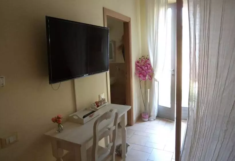 Отель Sogno D Oro B&b