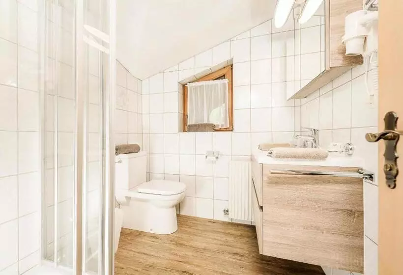 پانسیون Gästehaus Oblasser