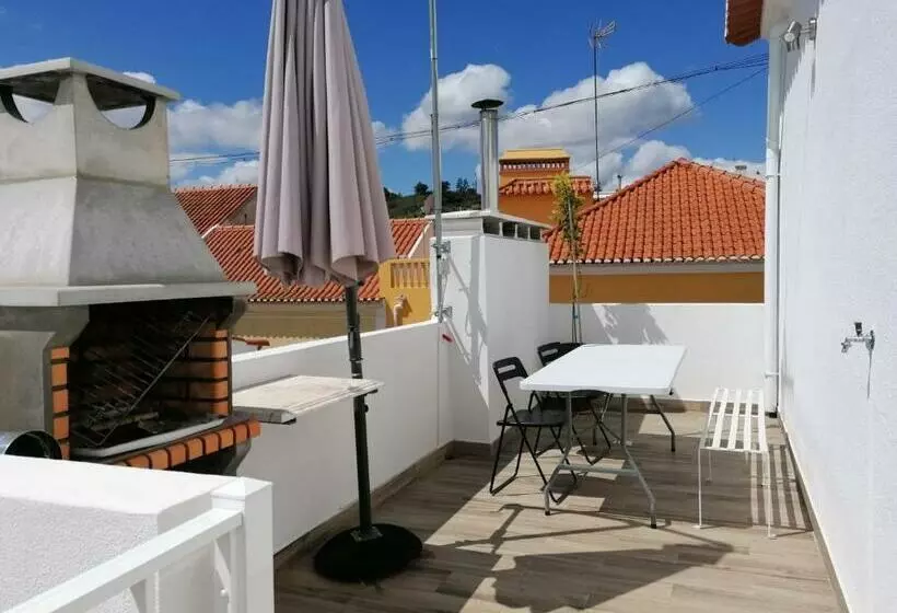 Alojamento Justo   Vila De Montargil