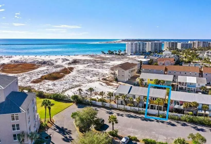 Beach Side Destin Retreat