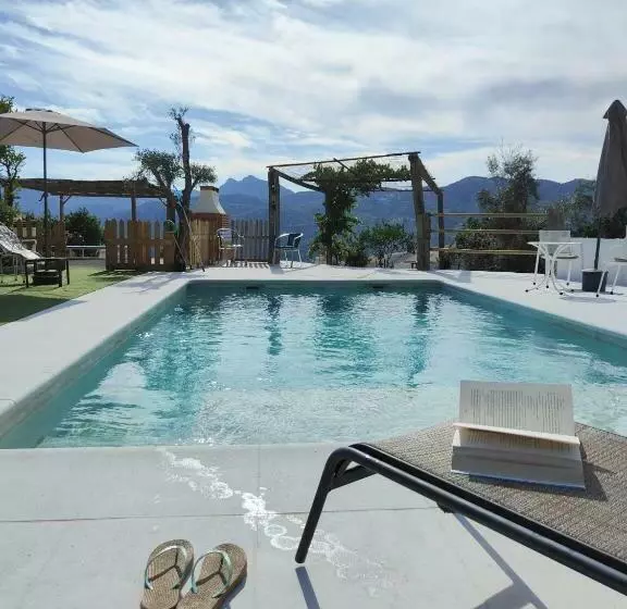 Casa De Campo Con Maravillosas Vistas, Bbq Y Piscina