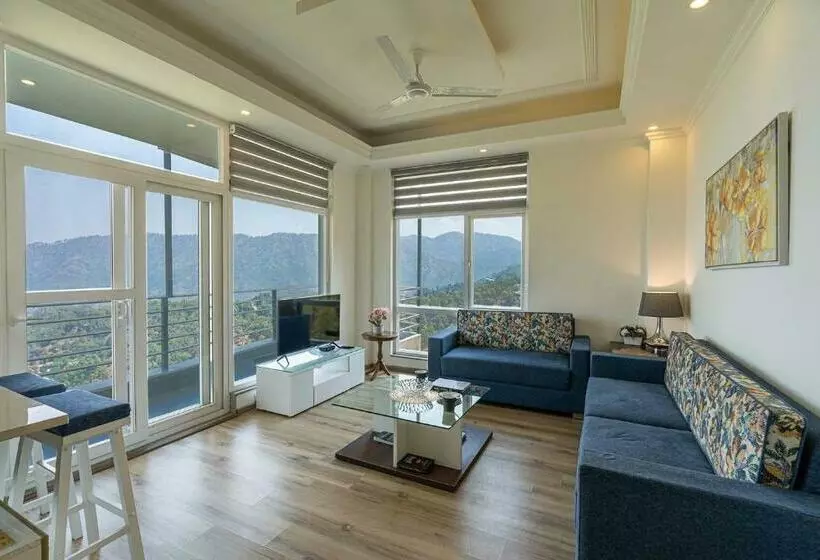 Stayvista At Pristine Pines