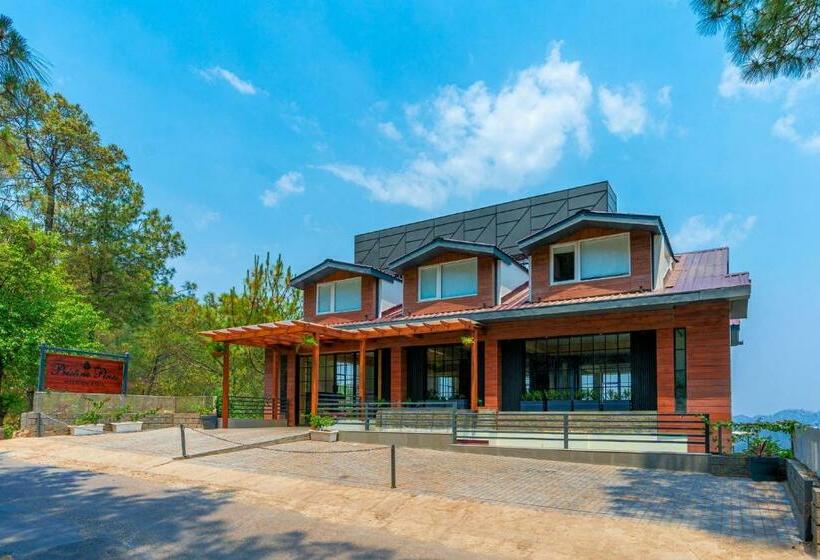 Stayvista At Pristine Pines