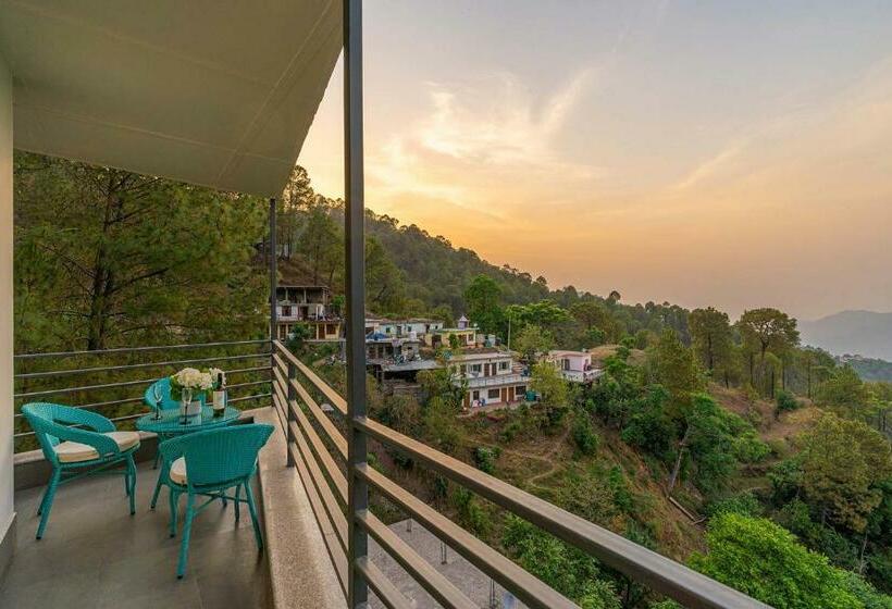 Stayvista At Pristine Pines