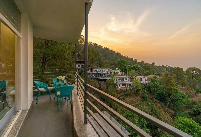 Stayvista At Pristine Pines