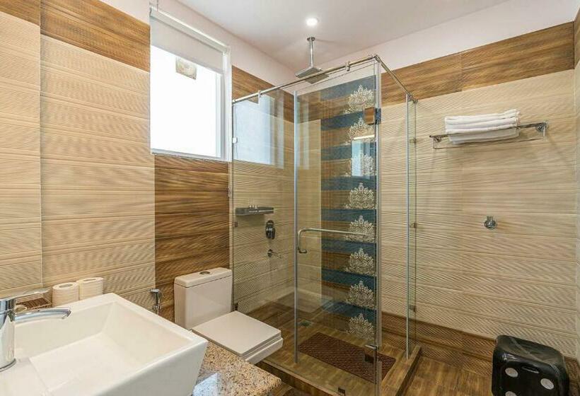 Stayvista At Pristine Pines