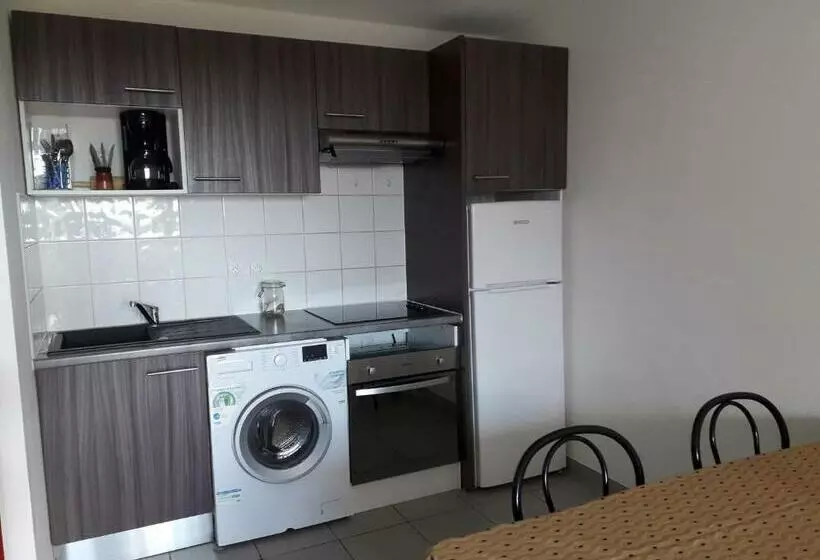 Bel Appartement En Résidence Avec Parking Privé