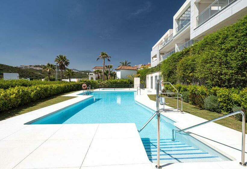 Casares Green 2365