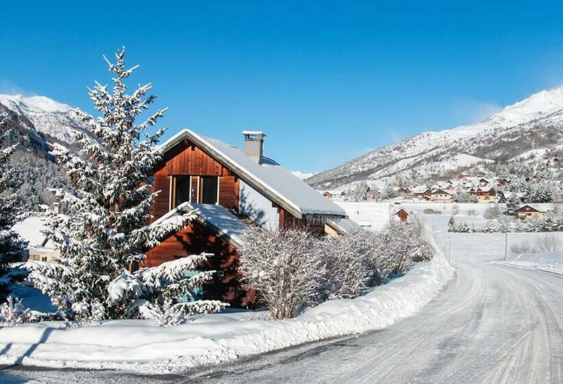 Chalet Premium Accès Pied De Piste En Navette