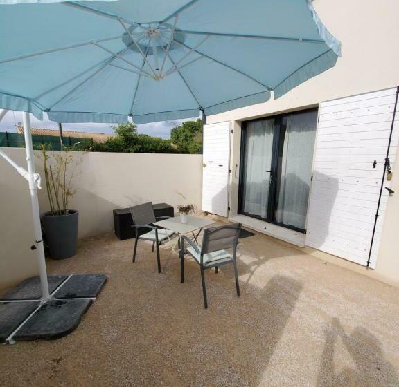 Charmant Studio Moderne Avec Extérieur Dormir En Provence
