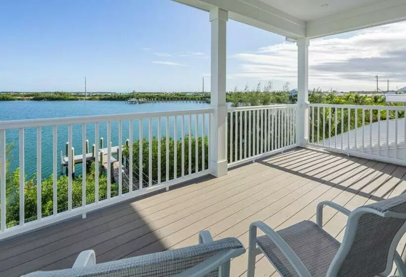 Coastal Bliss By Brightwild Pool, Parking, Dock!