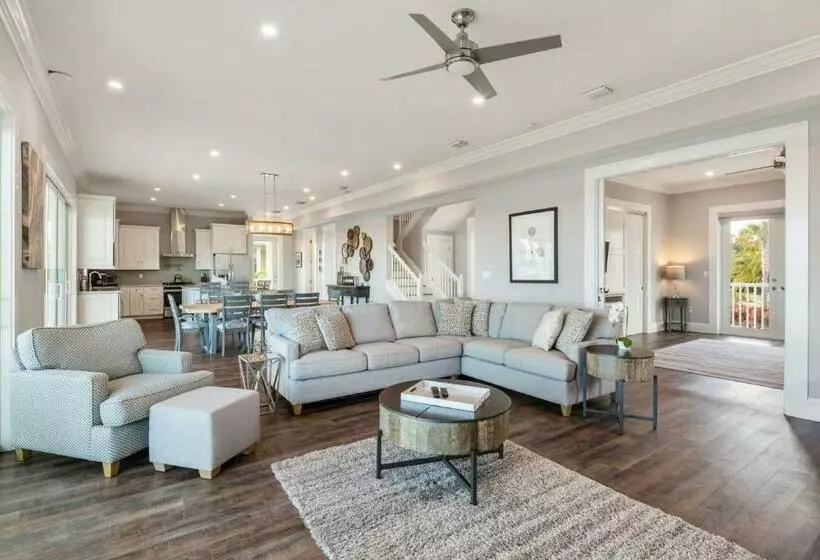 Coastal Bliss By Brightwild Pool, Parking, Dock!
