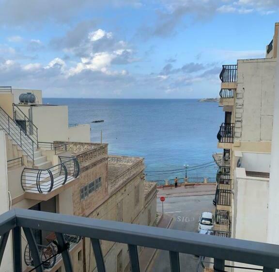 Sea View 29, App 4