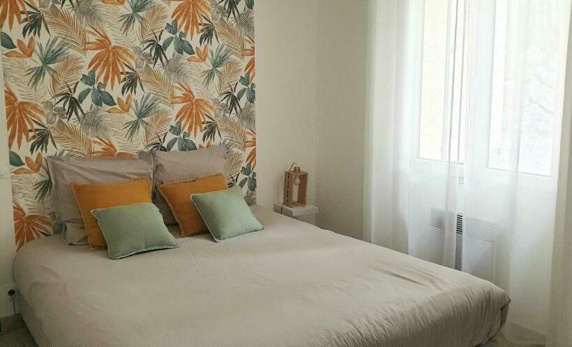 Une Maison En Provence