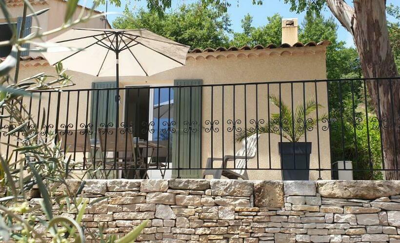 Une Maison En Provence