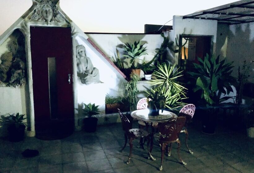 Captivating Studio Apartment In Mexilhoeira Grande