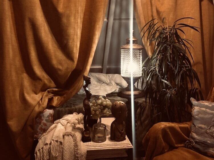 Captivating Studio Apartment In Mexilhoeira Grande