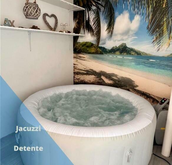 Jacuzzi / Parking Privé / Terrasse / Au Pied Du Tram
