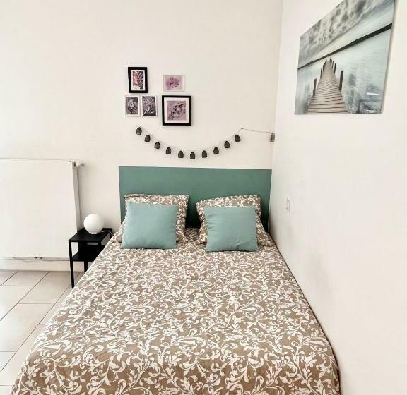 Jacuzzi / Parking Privé / Terrasse / Au Pied Du Tram