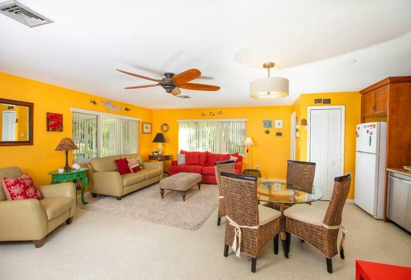 Mimis Happy Beach Blessing