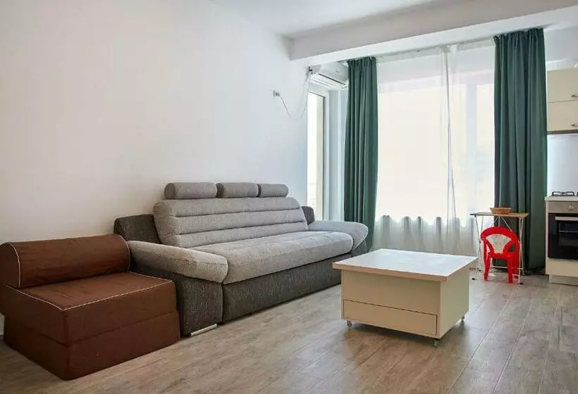 Miruna Luxury Astoria