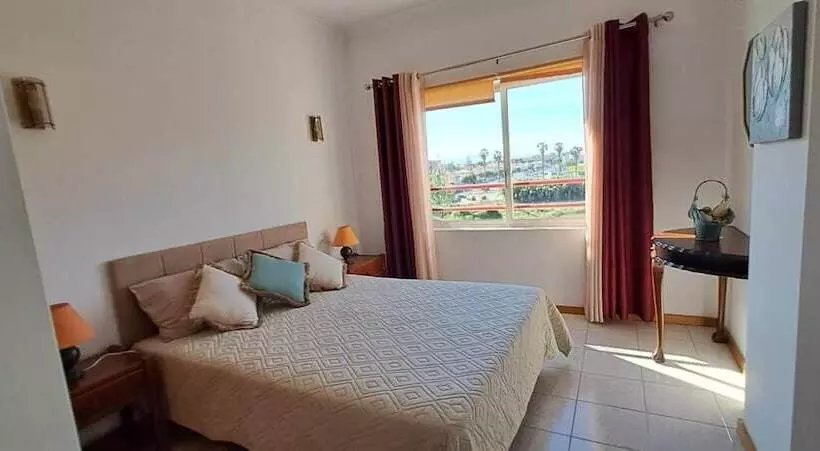 Remarkable 1 Bedroom Apartment Costa Da Caparica