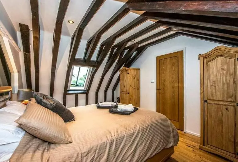 Beautiful Grade Ii Listed 4 Bed Victorian Conversion   Billericay Essex