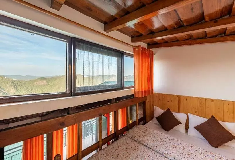 Belle Vue, Studio Overlooking The Hills W Wifi By Roamhome