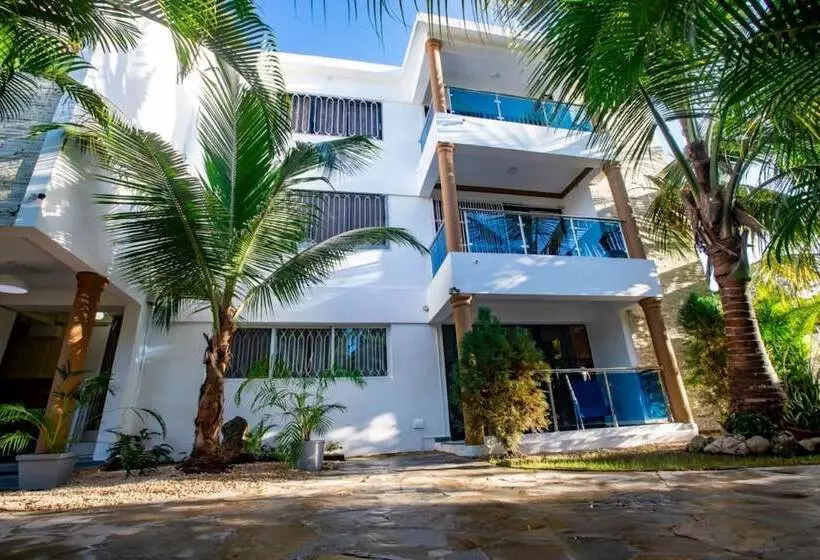 Fully Equipped 2br Aptdt5mins To The Beach