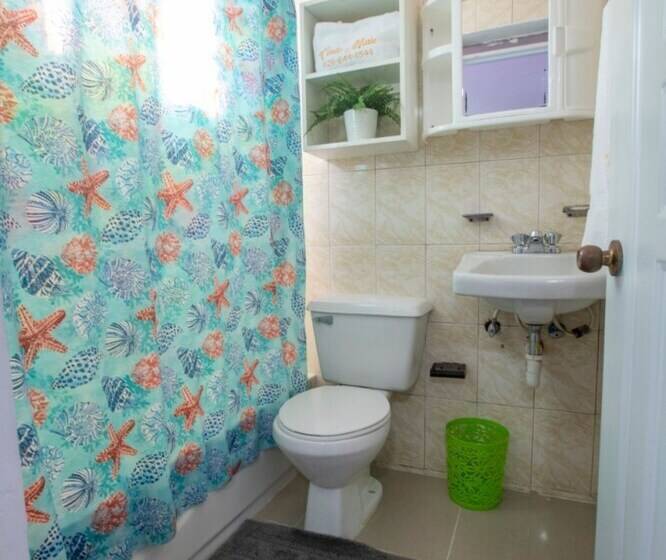 Fully Equipped 2br Aptdt5mins To The Beach