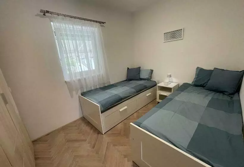 Hellomária