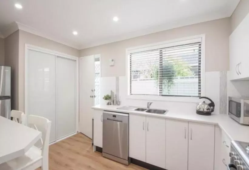 Ocean Beach Escape Umina Beach
