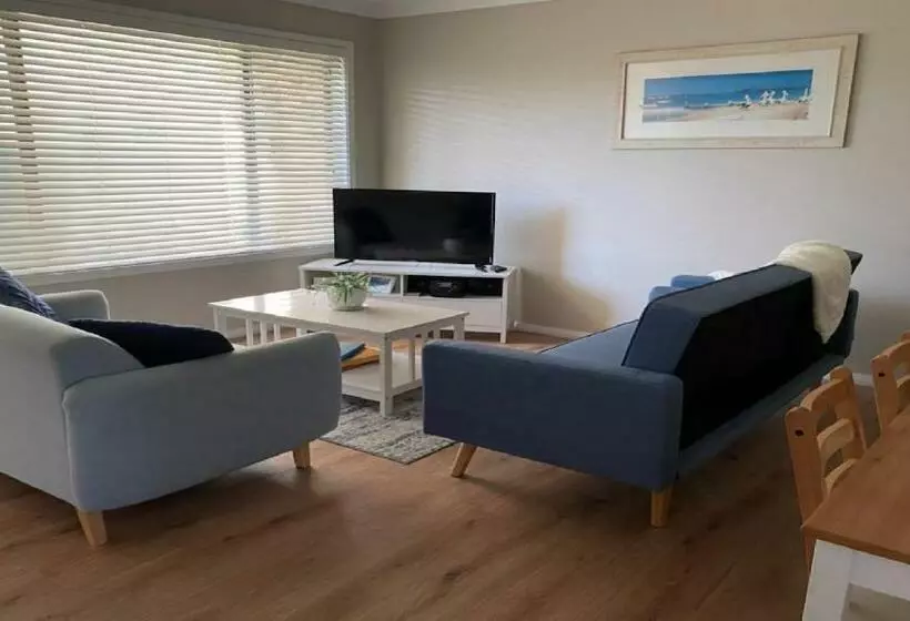 Ocean Beach Escape Umina Beach