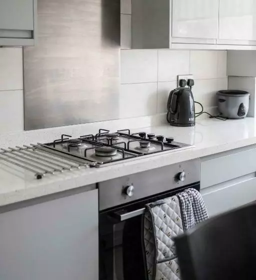 Stylish Flat 2 Bedroom With Free Wifi & Parking Chigwell Epping London