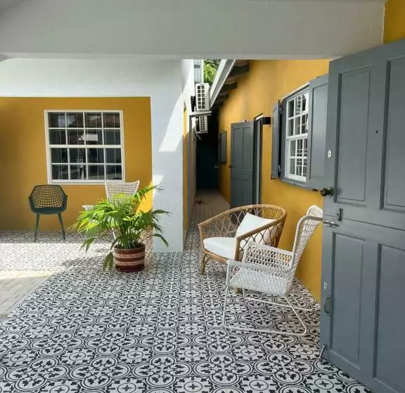 J&l Resort