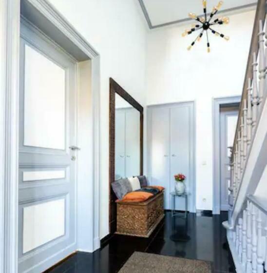 Manoir Bel Horizon Avec Grand Jardin Et Parking Privé