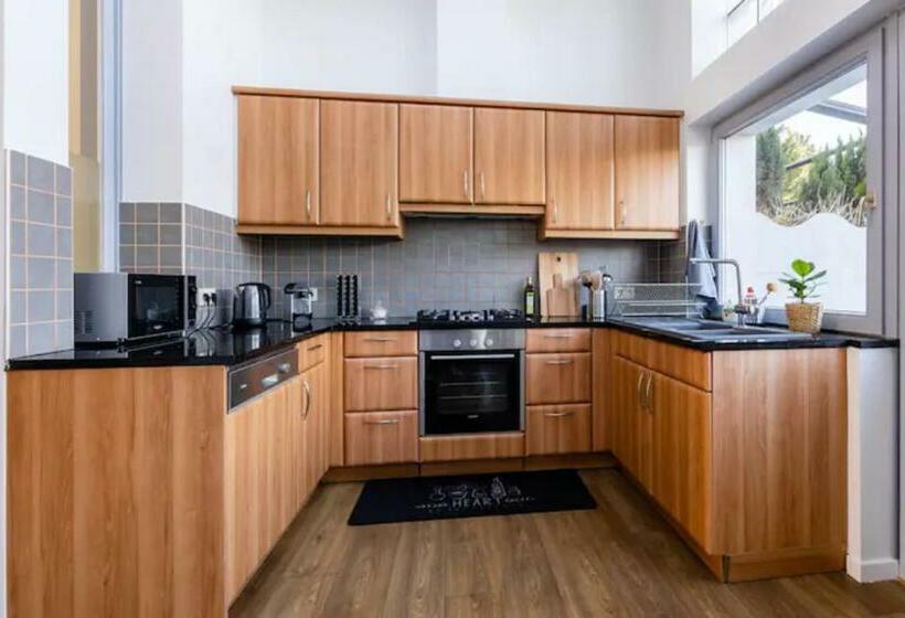 Manoir Bel Horizon Avec Grand Jardin Et Parking Privé