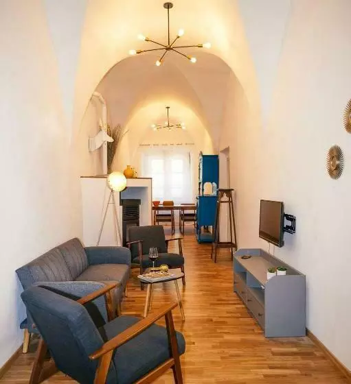 Franz Haus Apartments