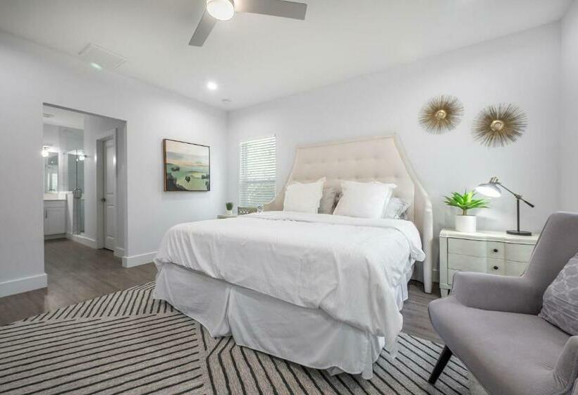 New Construction Beautiful Lutz Property Close To Usf And All Major Tampa Attractions