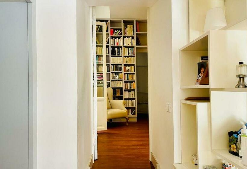 Nice Furnished Apartment With Inner Courtyard Near The City Center