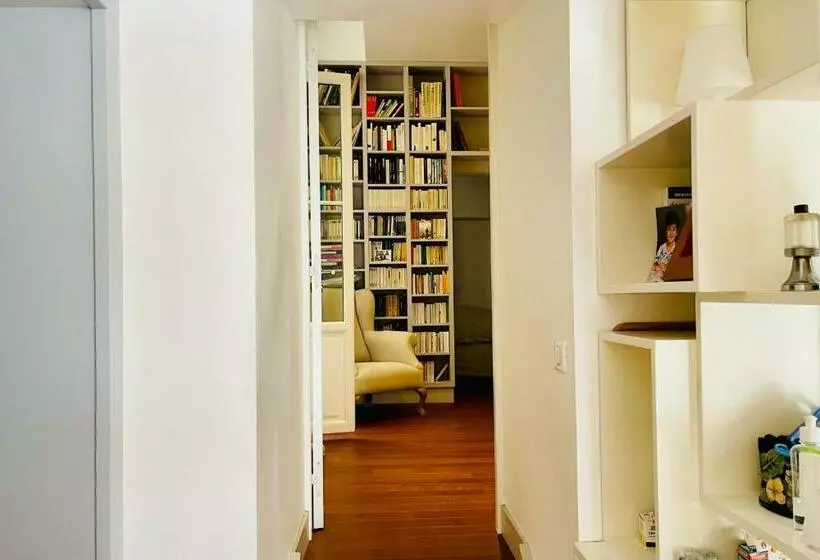 Nice Furnished Apartment With Inner Courtyard Near The City Center