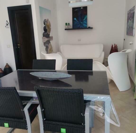 Alloggio Affascinante Con Piscina Vista Mare