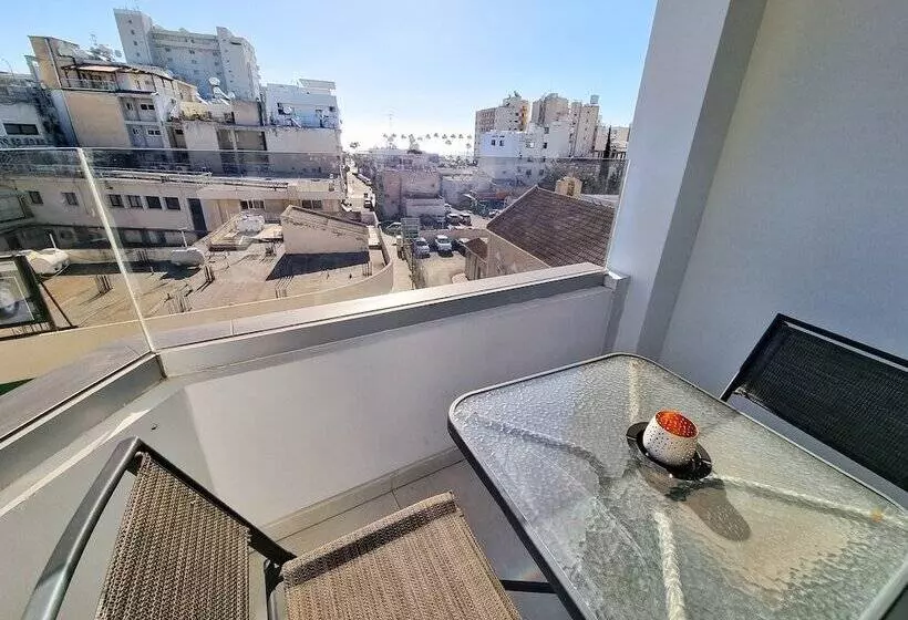 Sea La Vie Seaview Apartment